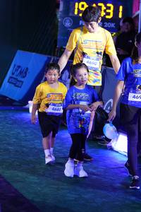 BIB: 4688, 191731, 4690, 469
                            <button type="button" onclick="openModal(26260823)" class="btn btn-primary btn-sm float-right btn-popup" data-toggle="modal" data-target=".modal-high-quality">
                        <i class="fas fa-shopping-cart"></i> Add to Cart
                    </button>
                                            <button type="button" onclick="isThisMe(26260823, true)" class="btn btn-success btn-sm float-right btn-popup btn-isme hidden" data-toggle="tooltip" data-placement="bottom" title="นี่คือรูปของคุณใช่ไหม คลิกที่นี่เพื่อเอาเข้าอัลบั้ม">
                        <i class="fas fa-plus"></i> Add to album
                    </button>
                    <button type="button" onclick="isThisMe(26260823, false)" class="btn btn-warning btn-sm float-right btn-popup btn-isnotme hidden">
                        <i class="fas fa-ban"></i> Remove from album
                    </button>